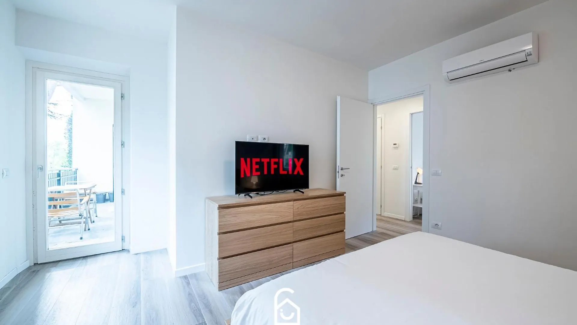 Luxury Apartment Con Doppia Terrazza E Posto Auto Florence 0*,  Italy