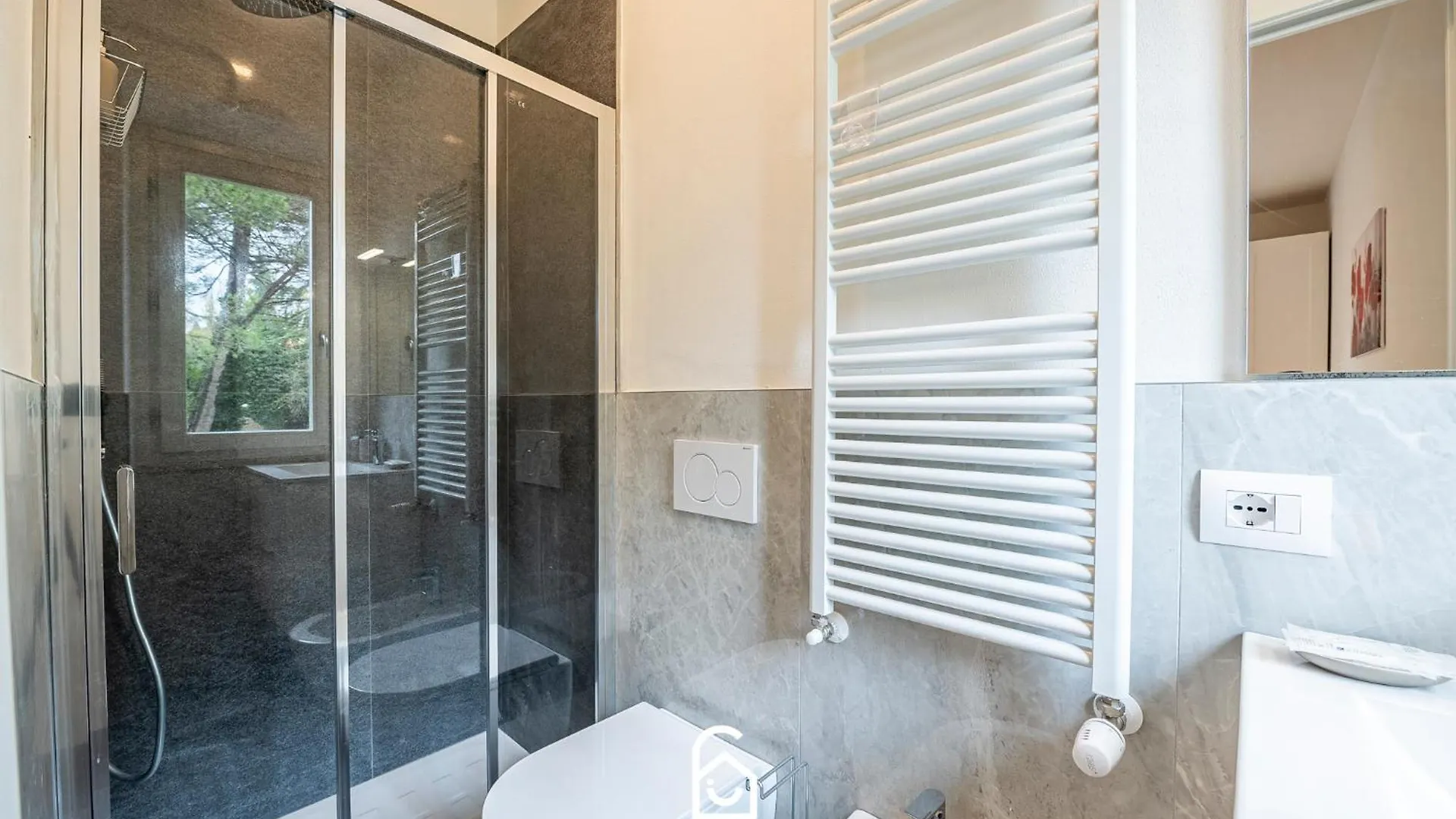 Luxury Apartment Con Doppia Terrazza E Posto Auto Florence